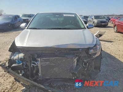 Piąte zdjęcie samochodu w środku: 2021 KIA RIO LX VIN:3KPA24AD7ME412243 - miniatura