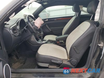 Zdjęcie 7 z 12 samochodu: 2018 VOLKSWAGEN BEETLE SE VIN:3VWJD7ATXJM713591 - miniatura
