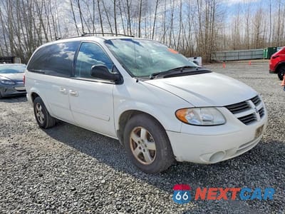 Czwarte zdjęcie samochodu z boku: 2005 DODGE GRAND CARAVAN SXT VIN:2D4GP44L35R525687 - miniatura