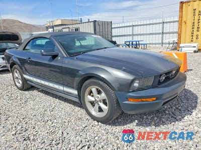 Czwarte zdjęcie samochodu z boku: 2008 FORD MUSTANG VIN:1ZVHT84N885178717 - miniatura