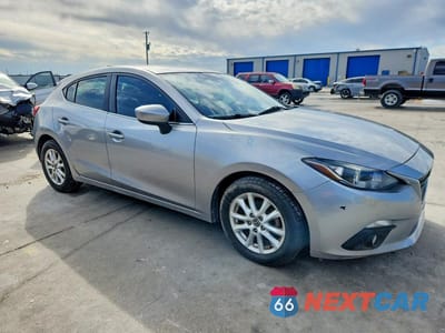 Czwarte zdjęcie samochodu z boku: 2015 MAZDA 3 TOURING VIN:3MZBM1L74FM230364 - miniatura