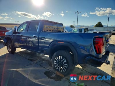 Drugie zdjęcie samochodu z przodu: 2026 GMC SIERRA K2500 DENALI ULTIMATE VIN:1GT4UXEY7TF106136 - miniatura