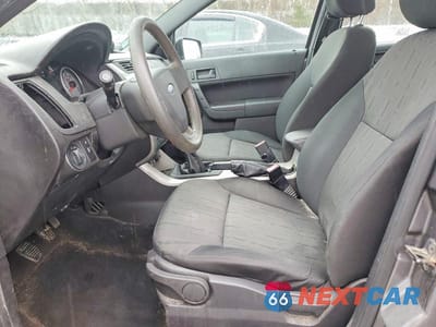 Zdjęcie 7 z 11 samochodu: 2010 FORD FOCUS SE VIN:1FAHP3FN7AW223644 - miniatura