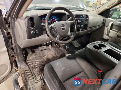 Zdjęcie 8 z 12 samochodu: 2010 GMC SIERRA K1500 VIN:1GTPKTEX2AZ148972 - miniatura