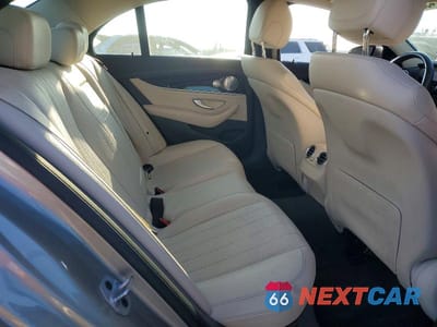 Zdjęcie 10 z 12 samochodu: 2021 MERCEDES-BENZ E 350 VIN:W1KZF8DB7MA907821 - miniatura