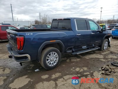Trzecie zdjęcie samochodu z tyłu: 2020 GMC SIERRA K2500 SLT VIN:1GT49NEY1LF138800 - miniatura