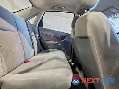 Zdjęcie 10 z 12 samochodu: 2000 FORD FOCUS SE VIN:1FAFP34P6YW205609 - miniatura