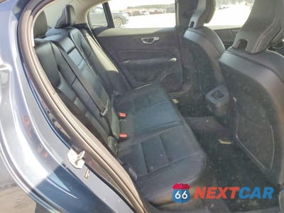 Zdjęcie 10 z 12 samochodu: 2020 VOLVO S60 T5 MOMENTUM VIN:7JR102FK9LG063538 - miniatura