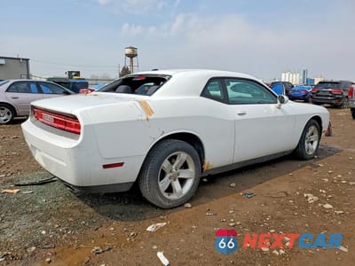 Trzecie zdjęcie samochodu z tyłu: 2011 DODGE CHALLENGER VIN:2B3CJ4DG4BH602442 - miniatura