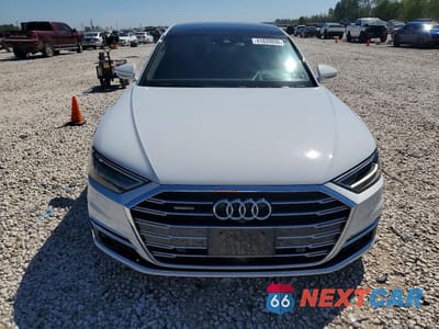 Piąte zdjęcie samochodu w środku: 2019 AUDI A8 L VIN:WAU8DAF84KN021043 - miniatura
