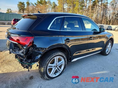Trzecie zdjęcie samochodu z tyłu: 2024 AUDI Q5 E PREMIUM 55 VIN:WA1G2AFY0R2102423 - miniatura