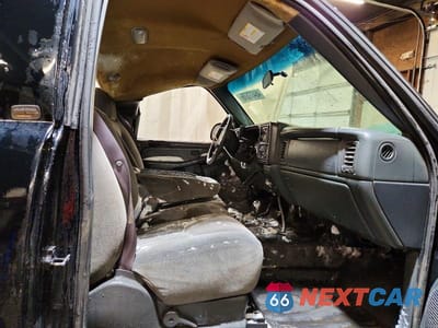 Zdjęcie 10 z 12 samochodu: 2002 CHEVROLET SILVERADO K2500 HEAVY DUTY VIN:1GCHK24G42E103279 - miniatura