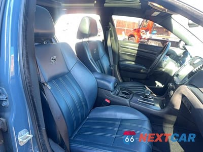 Piąte zdjęcie samochodu w środku: 2014 CHRYSLER 300 S VIN:2C3CCABG6EH355167 - miniatura