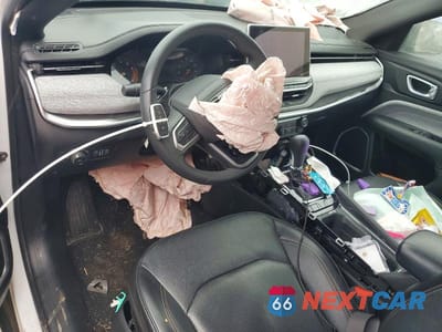 Zdjęcie 8 z 12 samochodu: 2023 JEEP COMPASS LATITUDE LUX VIN:3C4NJDFN6PT544576 - miniatura