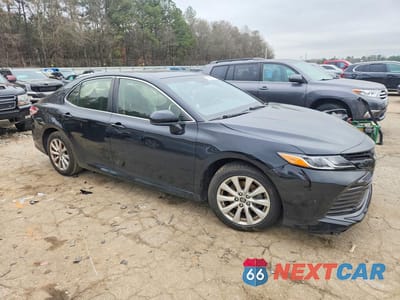 Czwarte zdjęcie samochodu z boku: 2018 TOYOTA CAMRY LE VIN:JTNB11HK9J3015142 - miniatura