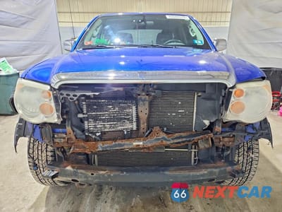 Piąte zdjęcie samochodu w środku: 2012 SUZUKI EQUATOR RMZ-4 VIN:5Z61D0EV6CC463987 - miniatura