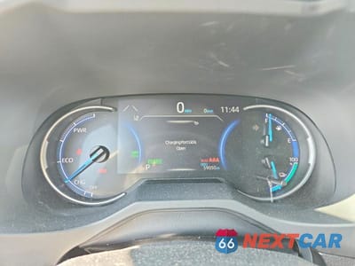 Zdjęcie 9 z 13 samochodu: 2022 TOYOTA RAV4 PRIME XSE VIN:JTMFB3FV3ND099311 - miniatura