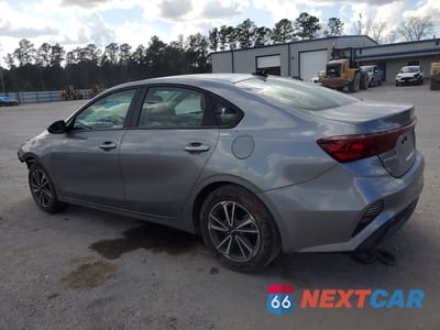 Drugie zdjęcie samochodu z przodu: 2024 KIA FORTE LXS VIN:3KPF24AD5RE760958 - miniatura