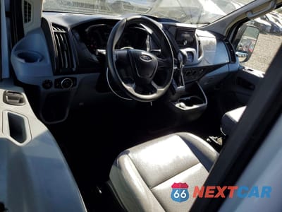 Zdjęcie 8 z 13 samochodu: 2018 FORD TRANSIT 250 DELIVERY VAN VIN:1FTYR2CM2JKA19867 - miniatura