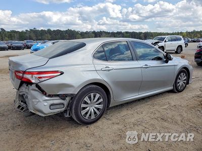 Trzecie zdjęcie samochodu z tyłu: 2018 TOYOTA CAMRY L VIN:4T1B11HK7JU536208 - miniatura