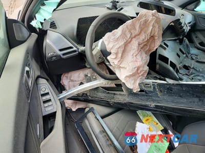 Zdjęcie 8 z 12 samochodu: 2025 BMW 228XI VIN:WBA23GG06S7S76219 - miniatura