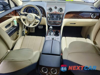 Zdjęcie 8 z 13 samochodu: 2018 BENTLEY BENTAYGA VIN:SJAAC2ZV8JC021752 - miniatura