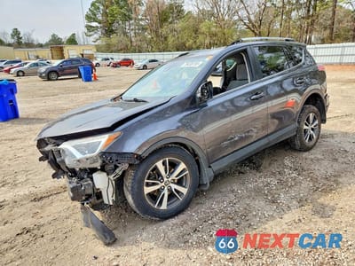 2018 TOYOTA RAV4 XLE JTMRFREV0JJ252180 - główne zdjęcie licytacji z USA - miniatura