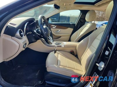 Zdjęcie 7 z 11 samochodu: 2019 MERCEDES-BENZ C 300 4MATIC VIN:55SWF8EB7KU292475 - miniatura