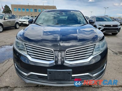 Piąte zdjęcie samochodu w środku: 2016 LINCOLN MKX RESERVE VIN:2LMTJ8LP1GBL42471 - miniatura