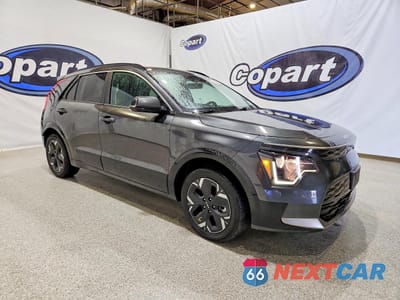 Czwarte zdjęcie samochodu z boku: 2024 KIA NIRO EV WIND VIN:KNDCR3L18R5121402 - miniatura