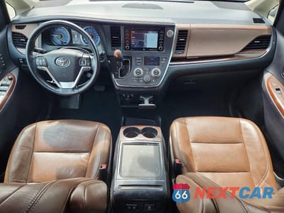 Zdjęcie 8 z 13 samochodu: 2019 TOYOTA SIENNA LIMITED PREMIUM 7-PASSENGER VIN:5TDDZ3DC4KS216933 - miniatura