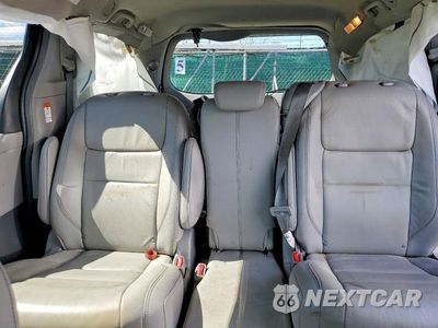 Zdjęcie 10 z 13 samochodu: 2018 TOYOTA SIENNA XLE 8-PASSENGER VIN:5TDYZ3DC6JS915321 - miniatura
