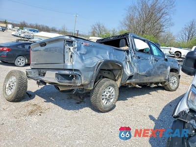Trzecie zdjęcie samochodu z tyłu: 2024 CHEVROLET SILVERADO K2500 HEAVY DUTY LT VIN:1GC4YNE75RF132632 - miniatura