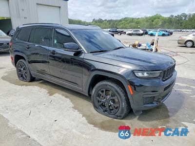 Czwarte zdjęcie samochodu z boku: 2024 JEEP GRAND CHEROKEE L LAREDO VIN:1C4RJJAG4R8551374 - miniatura