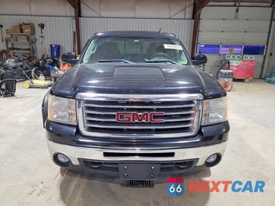 Piąte zdjęcie samochodu w środku: 2011 GMC SIERRA K1500 SLE VIN:1GTR2VE34BZ293028 - miniatura