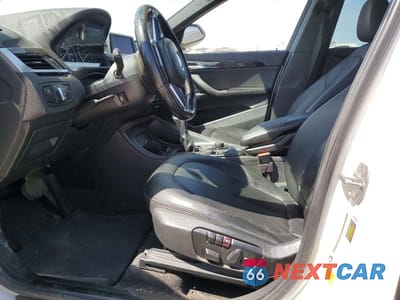 Zdjęcie 7 z 11 samochodu: 2018 BMW X1 SDRIVE28I VIN:WBXHU7C3XJ5H40087 - miniatura