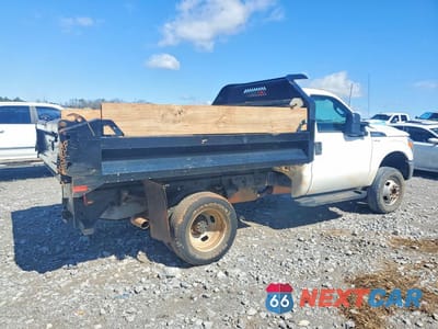 Trzecie zdjęcie samochodu z tyłu: 2016 FORD F350 SUPER DUTY DUMP TRUCK VIN:1FDRF3H69GEB98652 - miniatura