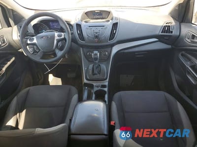 Zdjęcie 8 z 12 samochodu: 2013 FORD ESCAPE S VIN:1FMCU0F76DUB50534 - miniatura