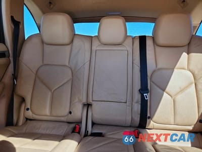 Zdjęcie 10 z 13 samochodu: 2013 PORSCHE CAYENNE S HYBRID VIN:WP1AE2A28DLA15379 - miniatura