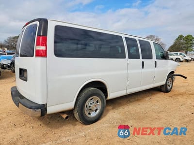 Trzecie zdjęcie samochodu z tyłu: 2016 CHEVROLET EXPRESS G3500 LT VIN:1GAZGPFG1G1162362 - miniatura