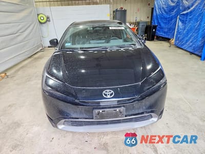 Piąte zdjęcie samochodu w środku: 2023 TOYOTA PRIUS LIMITED VIN:JTDADABU1P3006137 - miniatura