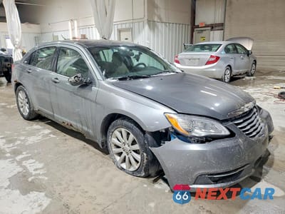 Czwarte zdjęcie samochodu z boku: 2011 CHRYSLER 200 TOURING VIN:1C3BC1FB6BN606573 - miniatura