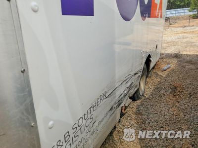 Zdjęcie 9 z 10 samochodu: 2022 CHEVROLET G3500 EXPR - BOX TRUCK VIN:1HA3GSC72NN013240 - miniatura