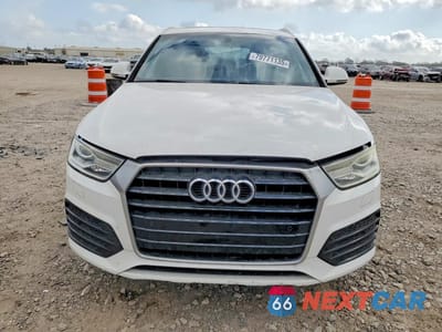 Piąte zdjęcie samochodu w środku: 2018 AUDI Q3 PREMIUM VIN:WA1BCCFS1JR013292 - miniatura