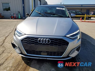 Piąte zdjęcie samochodu w środku: 2024 AUDI A3 PREMIUM VIN:WAUAUDGY5RA085028 - miniatura