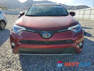 Piąte zdjęcie samochodu w środku: 2018 TOYOTA RAV4 HYBRID LIMITED VIN:JTMDJREV2JD224792 - miniatura