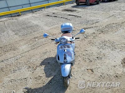 Piąte zdjęcie samochodu w środku: 2022 VESPA PRIMAVERA 50 4V IE VIN:ZAPCA06B4N5105619 - miniatura
