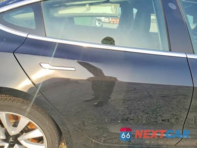 Zdjęcie 10 z 12 samochodu: 2019 TESLA MODEL 3 VIN:5YJ3E1EB0KF453392 - miniatura