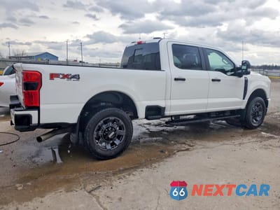 Trzecie zdjęcie samochodu z tyłu: 2025 FORD F350 SUPER DUTY VIN:1FT8W3BN0SED55140 - miniatura