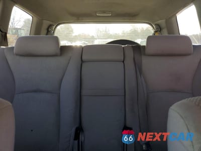 Zdjęcie 10 z 13 samochodu: 2004 TOYOTA HIGHLANDER BASE VIN:JTEDP21A640001624 - miniatura